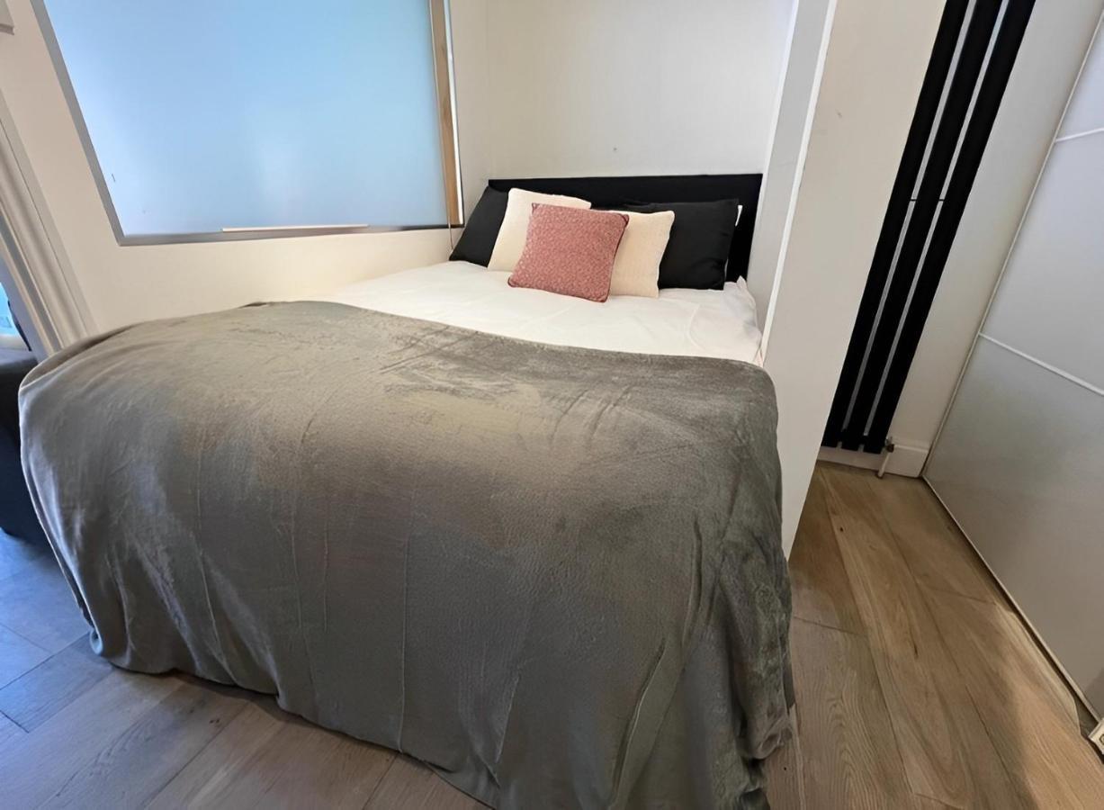 Nice Studio Shepherd'S Bush London Near Everything Exterior photo